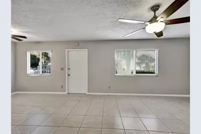 4621 Bayshore Dr #Q1, Naples, FL 34112 - Photo 9