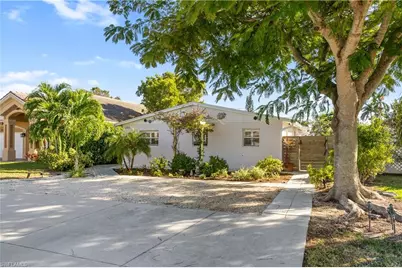 604 110th Ave N, Naples, FL 34108 - Photo 3