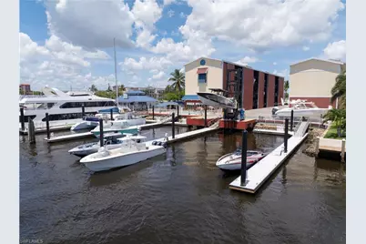 750 River Point  B3-1 Dr, Naples, FL 34102 - Photo 5