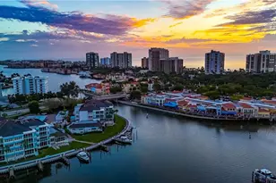 205 Park Shore Dr, Naples, FL 34103 - Photo 17