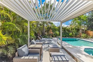 564 109th Ave N, Naples, FL 34108 - Photo 3