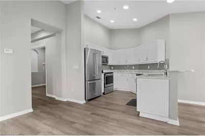10060 Lake Cove Dr #301, Fort Myers, FL 33908 - Photo 3