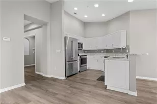 10060 Lake Cove Dr, Fort Myers, FL 33908 - Photo 3