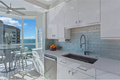 4255 Gulf Shore Blvd N #PH 1505, Naples, FL 34103 - Photo 7