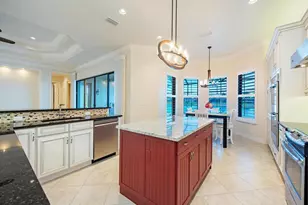 2975 Cinnamon Bay Cir, Naples, FL 34119 - Photo 13