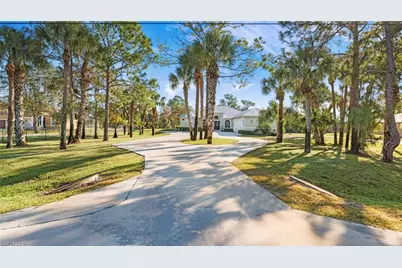 770 17th St SW, Naples, FL 34117 - Photo 5