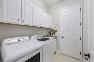 28087 Kerry Ct, Bonita Springs, FL 34135 - Photo 21