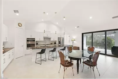 18355 Fairmont Dr, Naples, FL 34114 - Photo 9