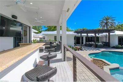 1555 Crayton Rd, Naples, FL 34102 - Photo 33