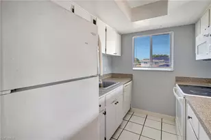 3300 Prince Edward Island Cir, Fort Myers, FL 33907 - Photo 9