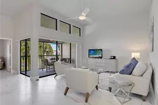 625 Beachwalk Cir, Naples, FL 34108 - Photo 3