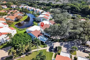 625 Beachwalk Cir, Naples, FL 34108 - Photo 19