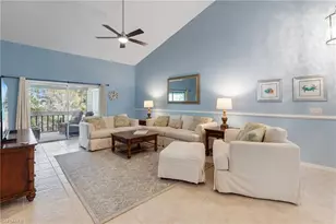 622 Wiggins Bay Dr, Naples, FL 34110 - Photo 7