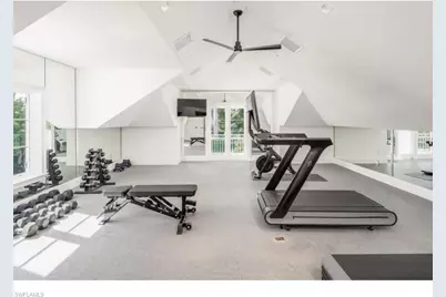 997 Spyglass Ln, Naples, FL 34102 - Photo 9