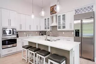 710 Soll St, Naples, FL 34109 - Photo 7