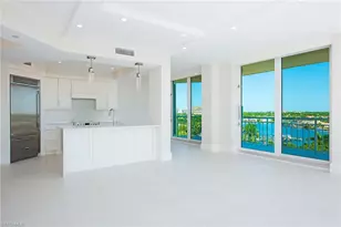 4255 Gulf Shore Blvd N, Naples, FL 34103 - Photo 3