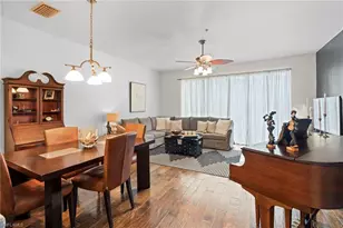 941 Hampton Cir, Naples, FL 34105 - Photo 3