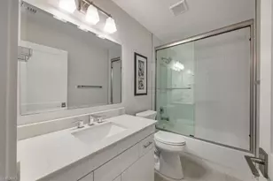 8828 Ventura Way, Naples, FL 34109 - Photo 21