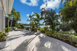 2825 Leeward Ln, Naples, FL 34103 - Photo 41