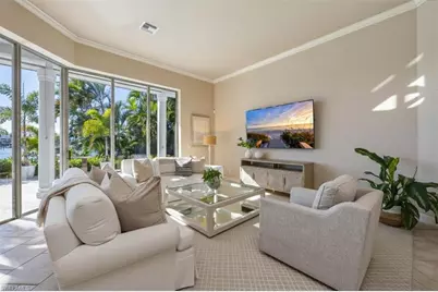 2825 Leeward Ln, Naples, FL 34103 - Photo 9