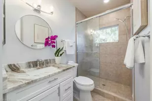 2825 Leeward Ln, Naples, FL 34103 - Photo 31