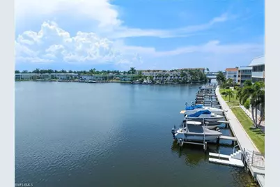 3070 Gulf Shore Blvd N #201, Naples, FL 34103 - Photo 17