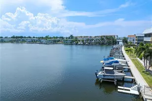 3070 Gulf Shore Blvd N, Naples, FL 34103 - Photo 17