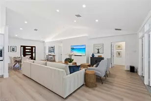 339 4th Ave N, Naples, FL 34102 - Photo 3