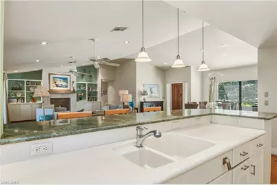 4 Stonehedge Pt, Naples, FL 34105 - Photo 11