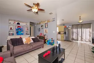 706 SW 31st St, Cape Coral, FL 33914 - Photo 5