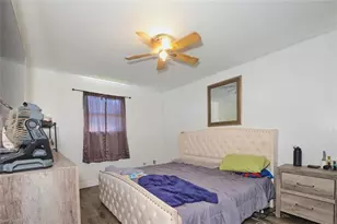 706 SW 31st St, Cape Coral, FL 33914 - Photo 9