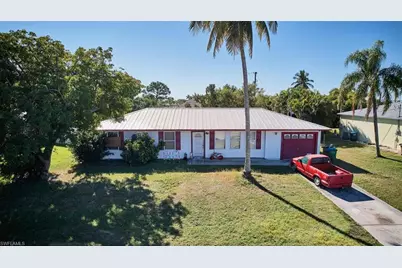 706 SW 31st St, Cape Coral, FL 33914 - Photo 1