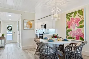 676 Broad Ave S, Naples, FL 34102 - Photo 7