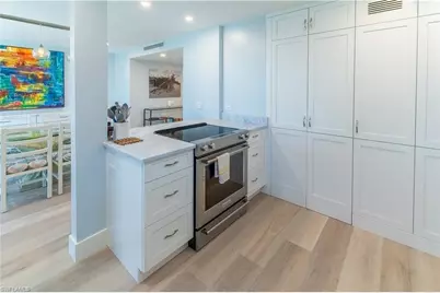 10691 Gulf Shore Dr #400, Naples, FL 34108 - Photo 13