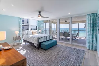 10691 Gulf Shore Dr #400, Naples, FL 34108 - Photo 23