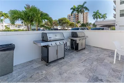 10691 Gulf Shore Dr #400, Naples, FL 34108 - Photo 33