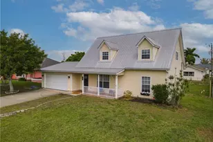 207 SE 22nd St, Cape Coral, FL 33990 - Photo 31