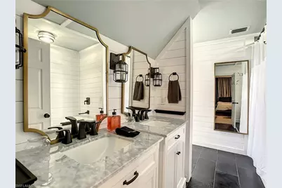 207 SE 22nd St, Cape Coral, FL 33990 - Photo 13