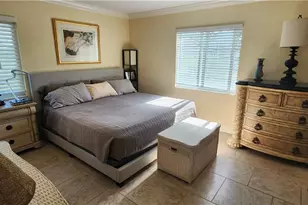 1051 Foxfire Ln, Naples, FL 34104 - Photo 11