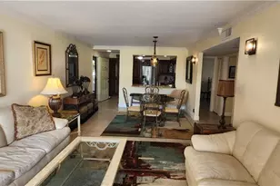 1051 Foxfire Ln, Naples, FL 34104 - Photo 5