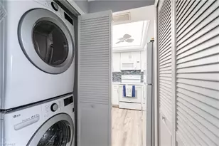 7156 Blanquilla Ct, Fort Myers, FL 33908 - Photo 15