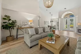 1923 Blackstone Cir, Naples, FL 34109 - Photo 15