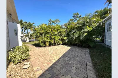4501 Mayflower Way E, Estero, FL 33928 - Photo 7