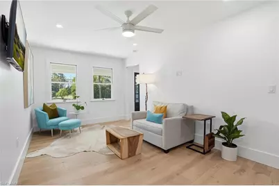 6260 Waxmyrtle Way, Naples, FL 34109 - Photo 15