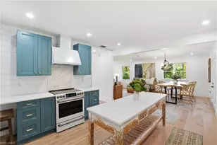 6260 Waxmyrtle Way, Naples, FL 34109 - Photo 11