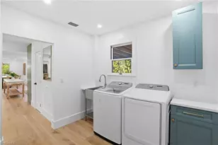 6260 Waxmyrtle Way, Naples, FL 34109 - Photo 17