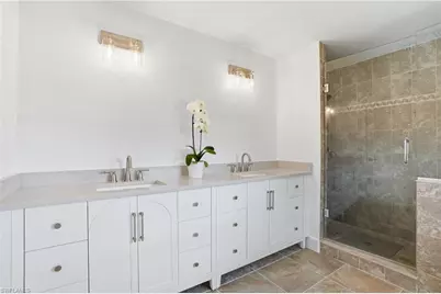 6260 Waxmyrtle Way, Naples, FL 34109 - Photo 27