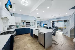 646 111th Ave N, Naples, FL 34108 - Photo 7