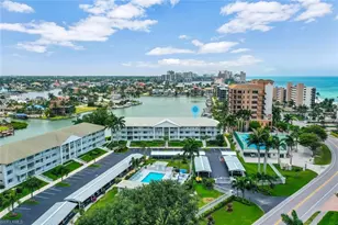 10682 Gulf Shore Dr, Naples, FL 34108 - Photo 3