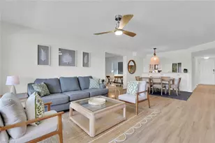 10682 Gulf Shore Dr, Naples, FL 34108 - Photo 5